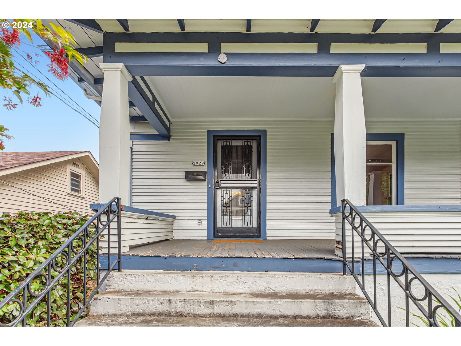 2929 Southeast Kelly Street Portland, OR 97202 - Photo 3 of 29