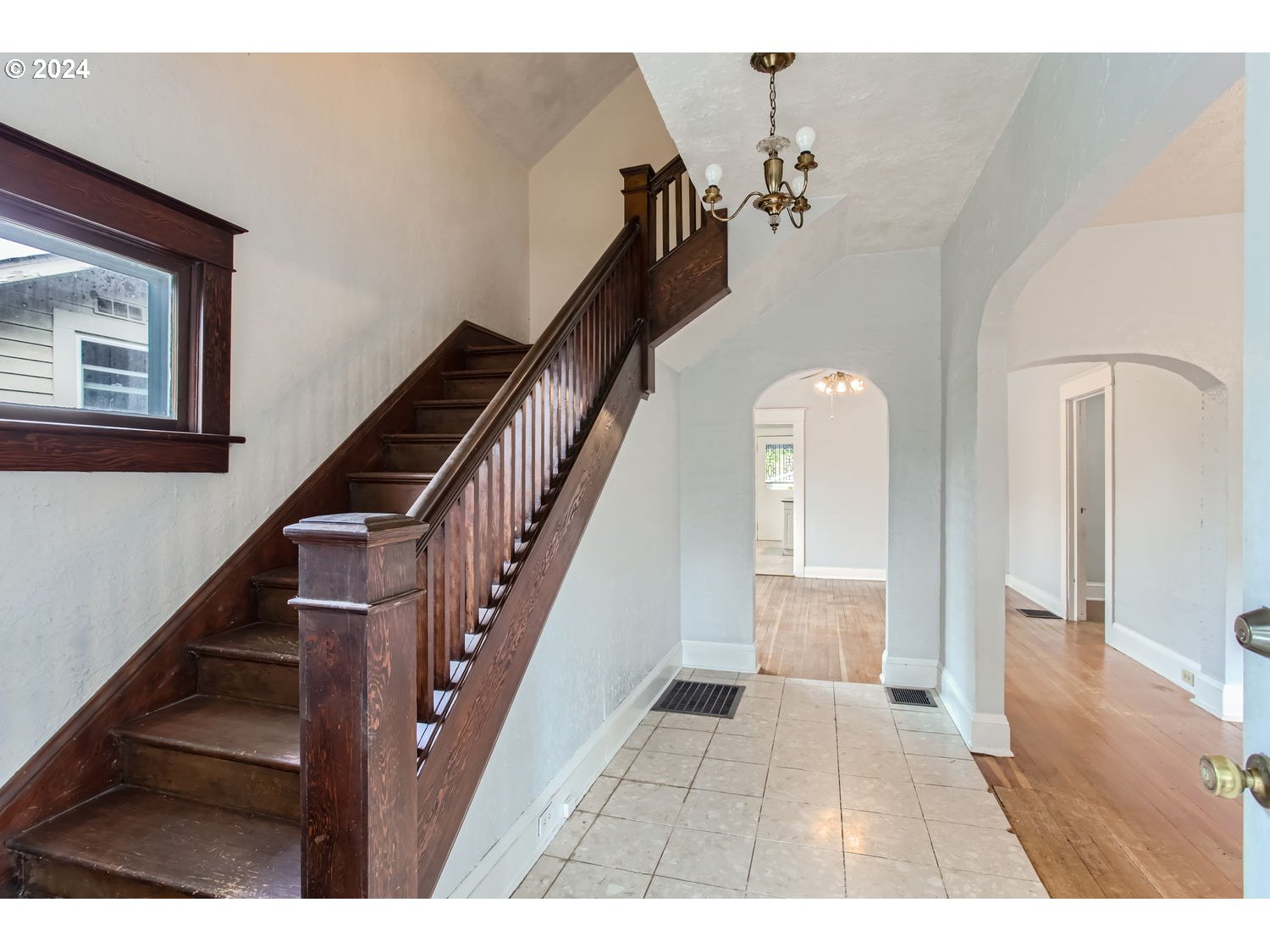 2929 Southeast Kelly Street Portland, OR 97202 - Photo 5 of 29