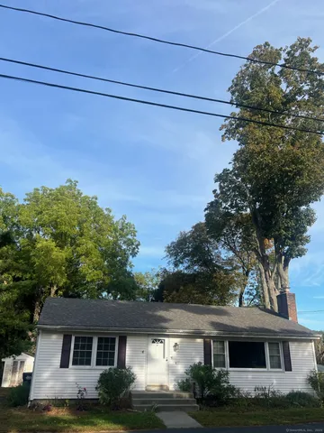 $2,300 | 38 Cherry Lane, Durham, CT 06422