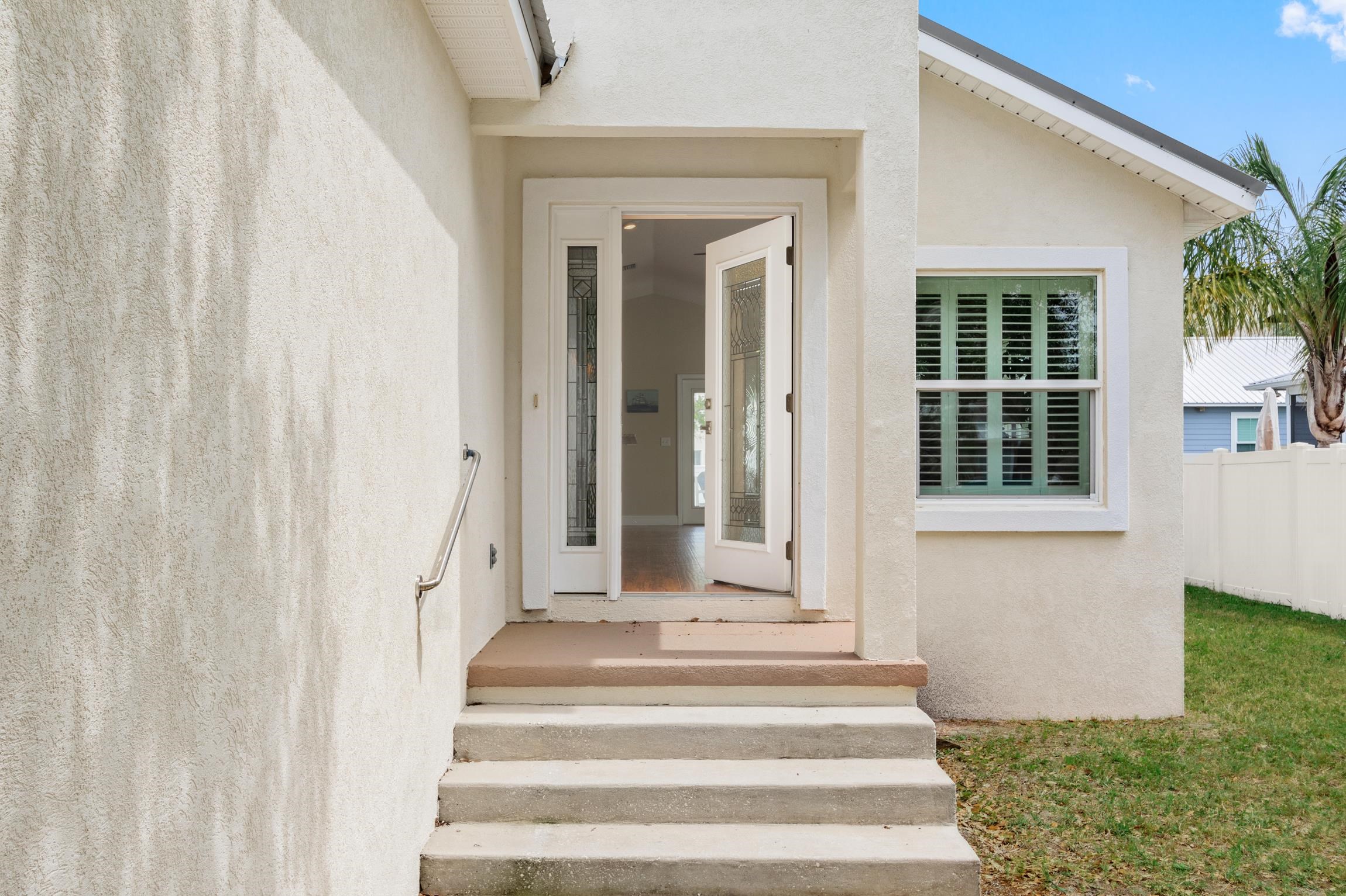 32 Comares Avenue St. Augustine, FL 32080 - Photo 8 of 43 a view of a entryway of a house