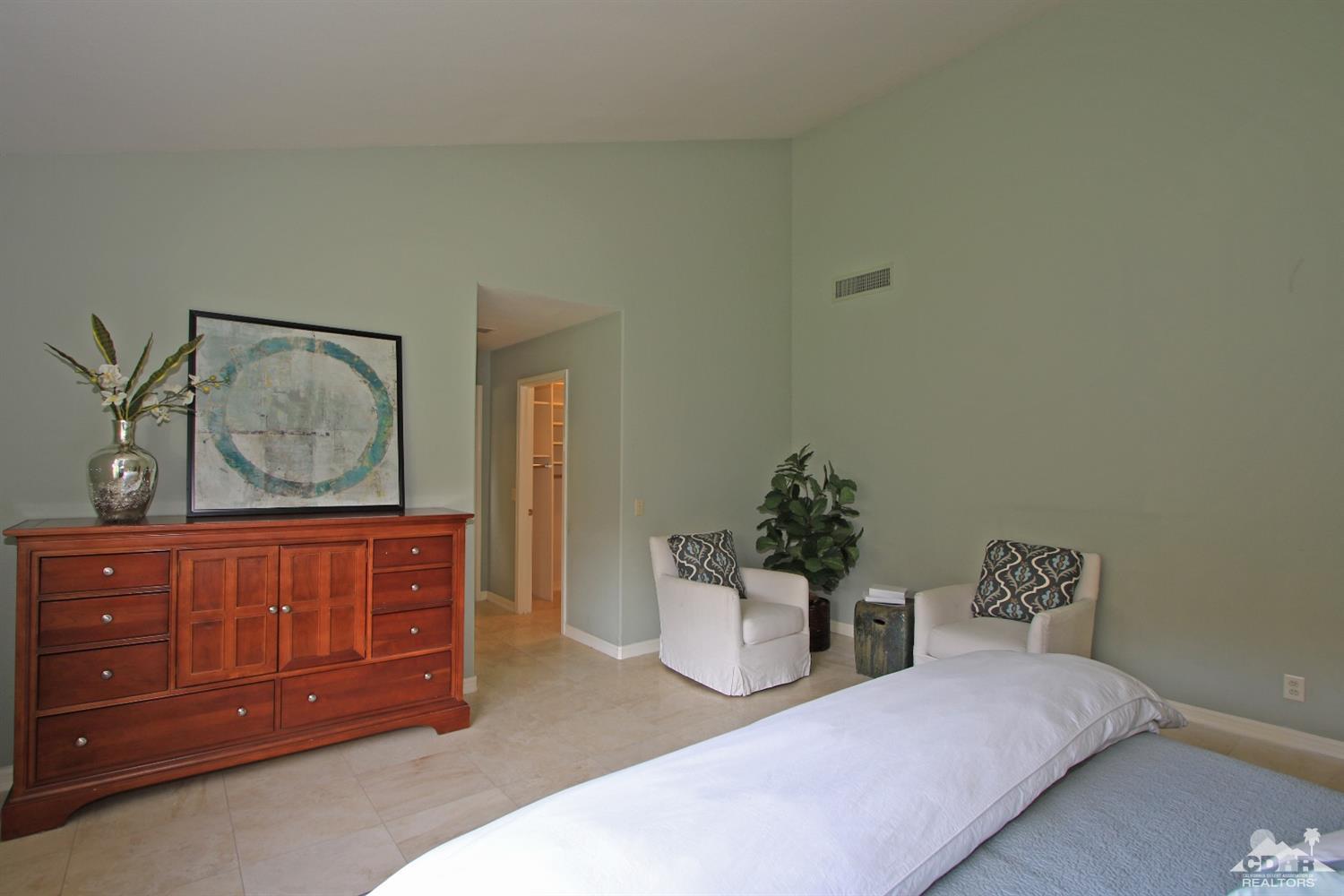 198 Ranch View Circle Palm Desert, CA 92211 - Photo 27 of 54 a living room with furniture