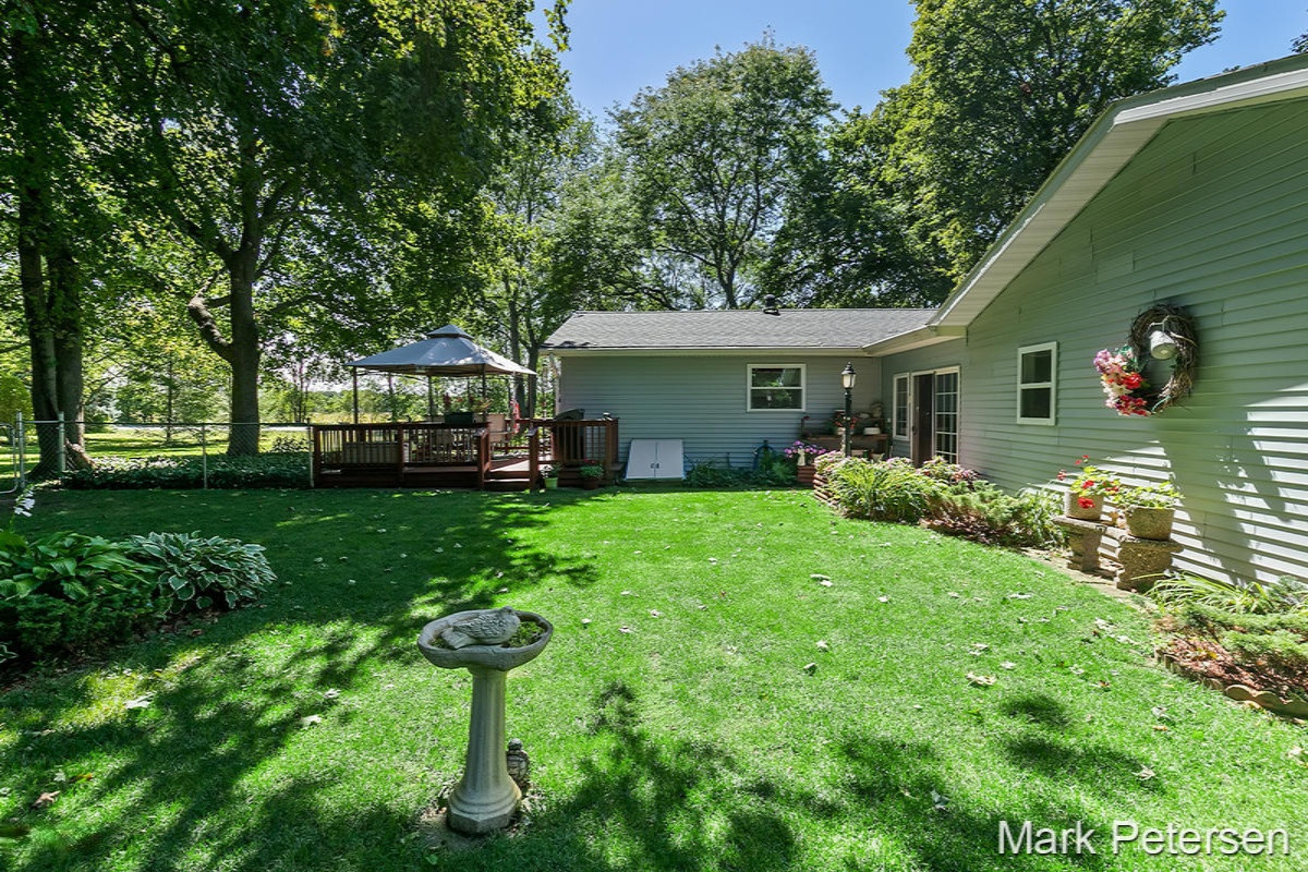 9502 Wise Road Greenville, MI 48838 - Photo 23 of 25 IMG_1022
