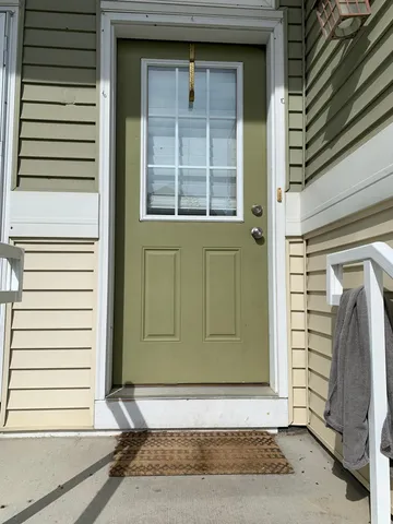 $1,950 | 4770 Underwood Lane North, Unit F, Plymouth, MN 55442