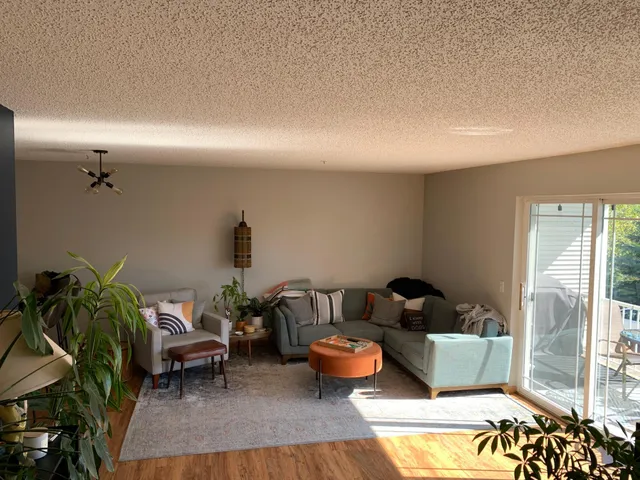 $1,950 | 4770 Underwood Lane North, Unit F, Plymouth, MN 55442