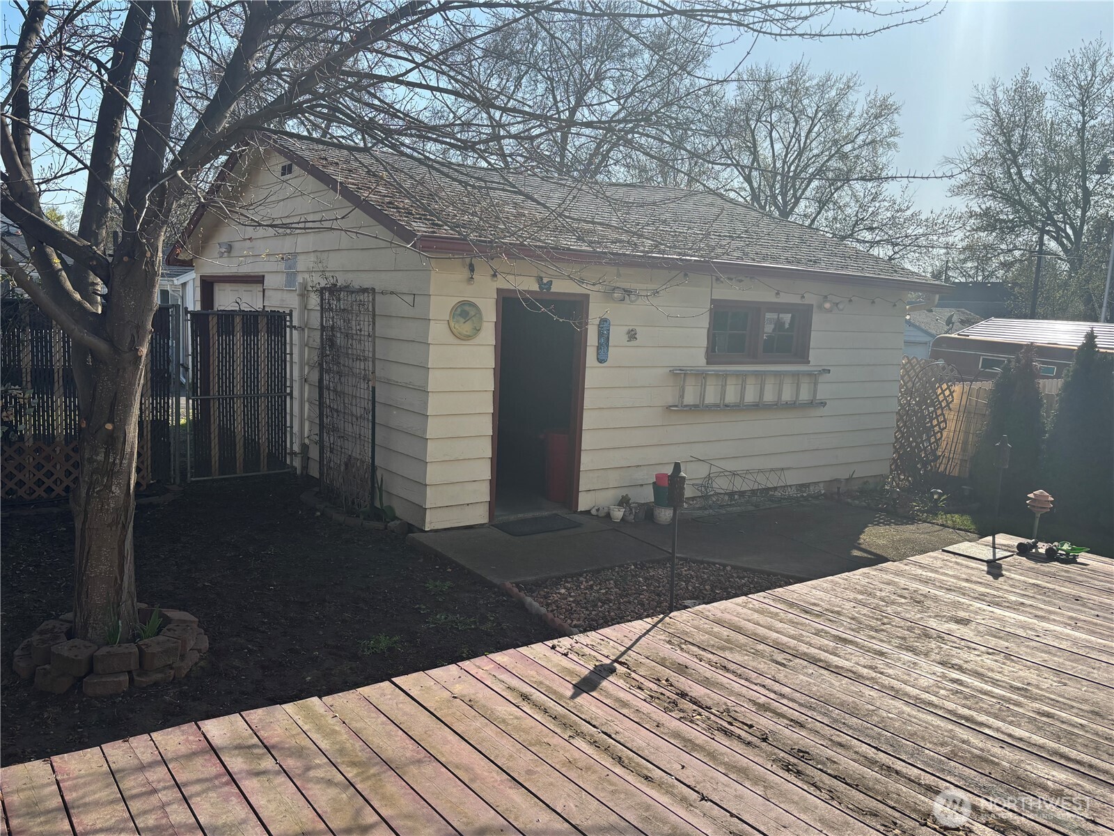 644 Balm Street Walla Walla, WA 99362 - Photo 18 of 21 a front view of a house