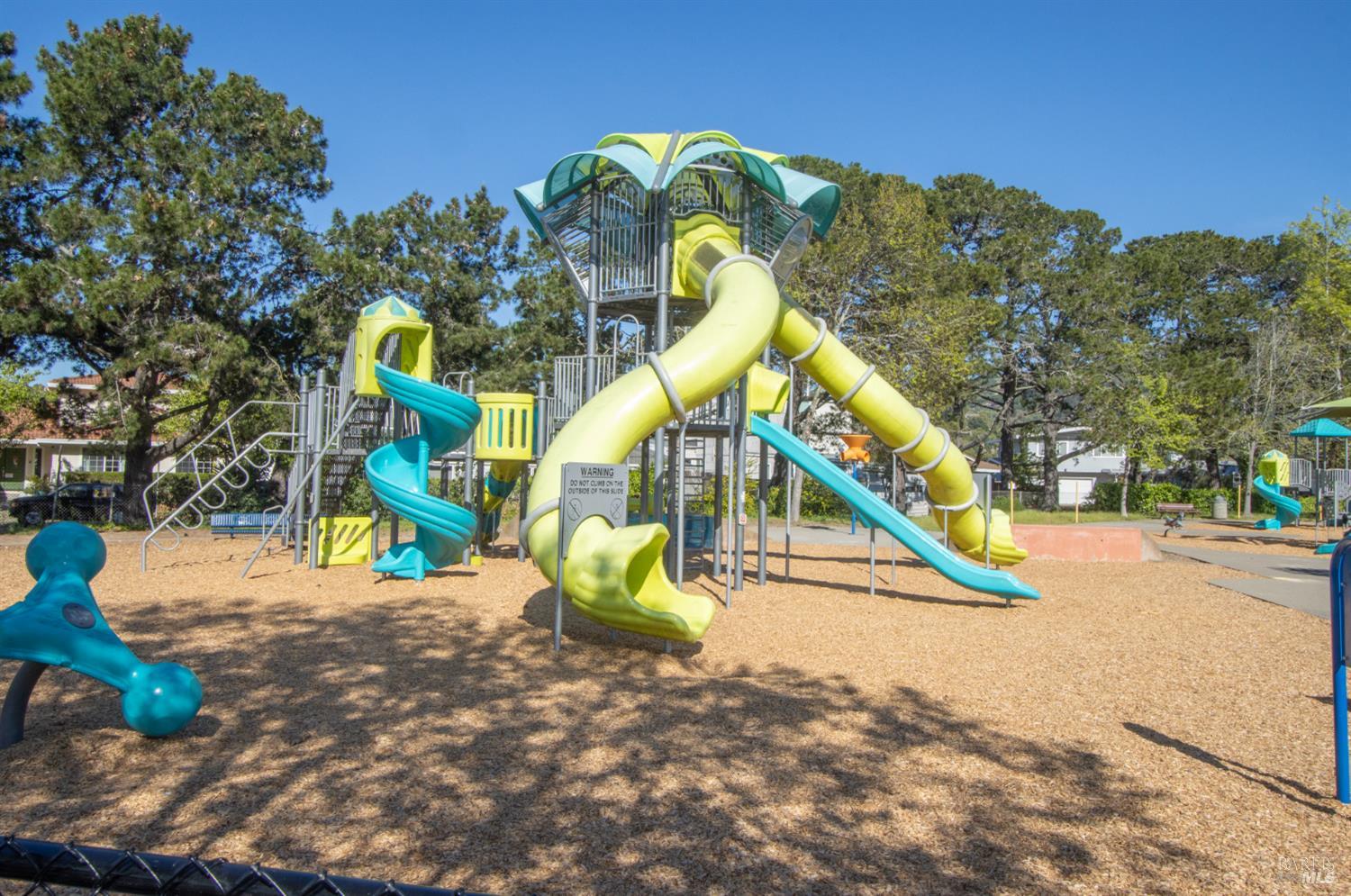 3720 Kerner Boulevard San Rafael, CA 94901 - Photo 15 of 18