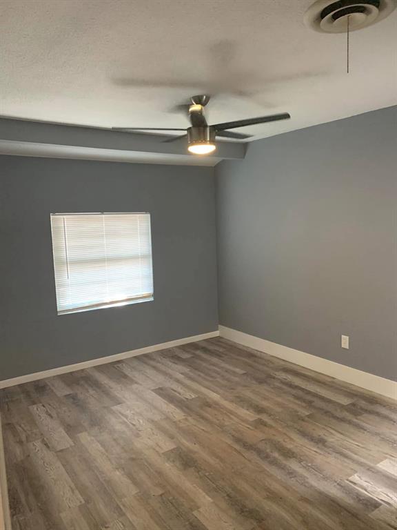 514 Oak Street Sanger, TX 76266 - Photo 7 of 9