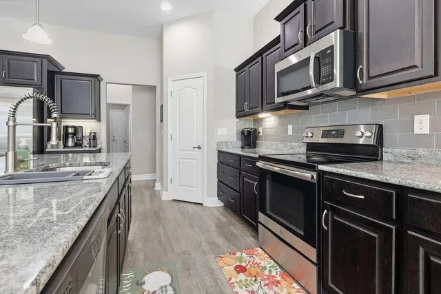 $380,000 | 3025 Crown Creek Circle, Crestview, FL 32539