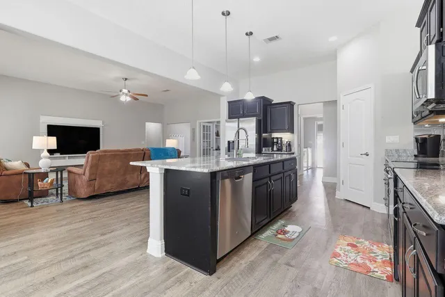 $380,000 | 3025 Crown Creek Circle, Crestview, FL 32539