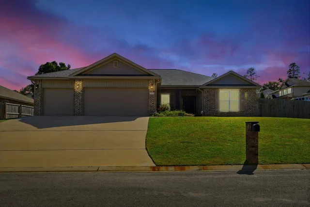 $380,000 | 3025 Crown Creek Circle, Crestview, FL 32539