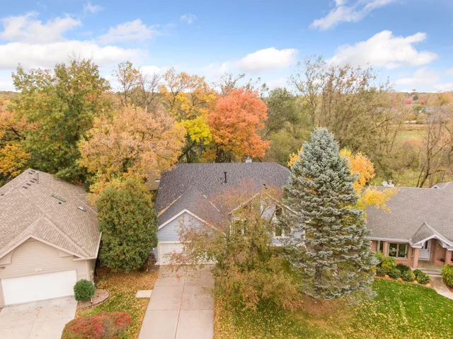 $689,900 | 11984 St Albans Hollow Drive, Minnetonka, MN 55305