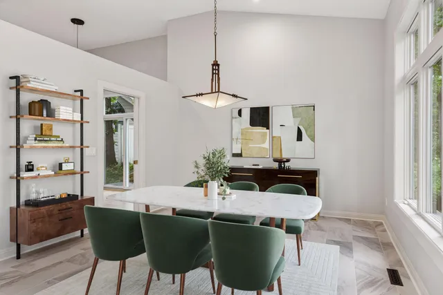 $689,900 | 11984 St Albans Hollow Drive, Minnetonka, MN 55305