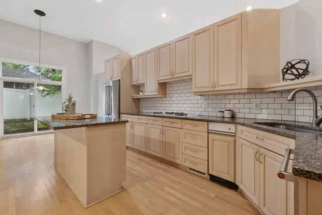 $689,900 | 11984 St Albans Hollow Drive, Minnetonka, MN 55305