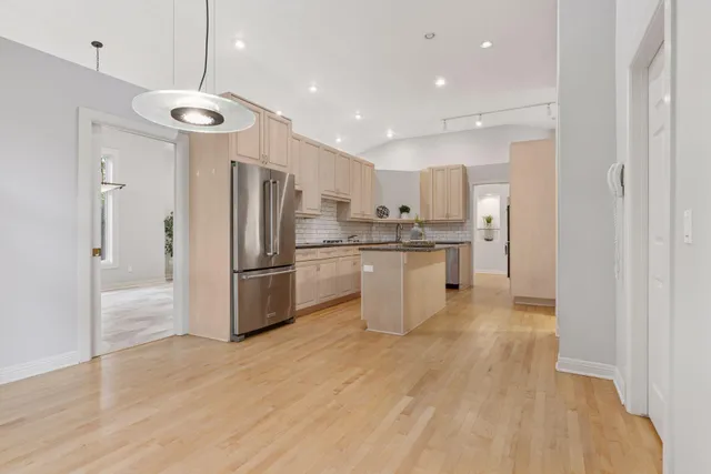 $689,900 | 11984 St Albans Hollow Drive, Minnetonka, MN 55305