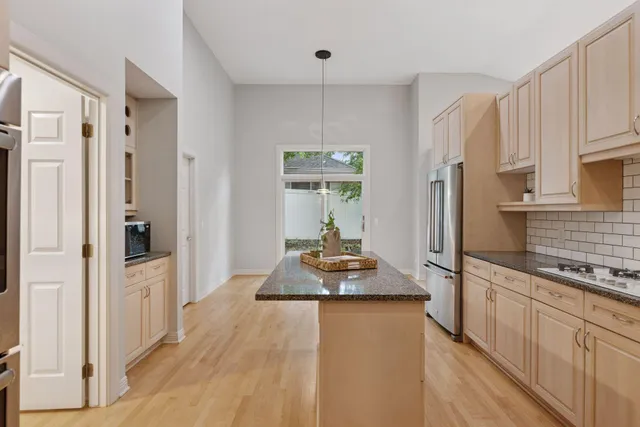 $689,900 | 11984 St Albans Hollow Drive, Minnetonka, MN 55305