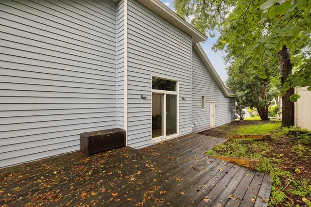 $689,900 | 11984 St Albans Hollow Drive, Minnetonka, MN 55305