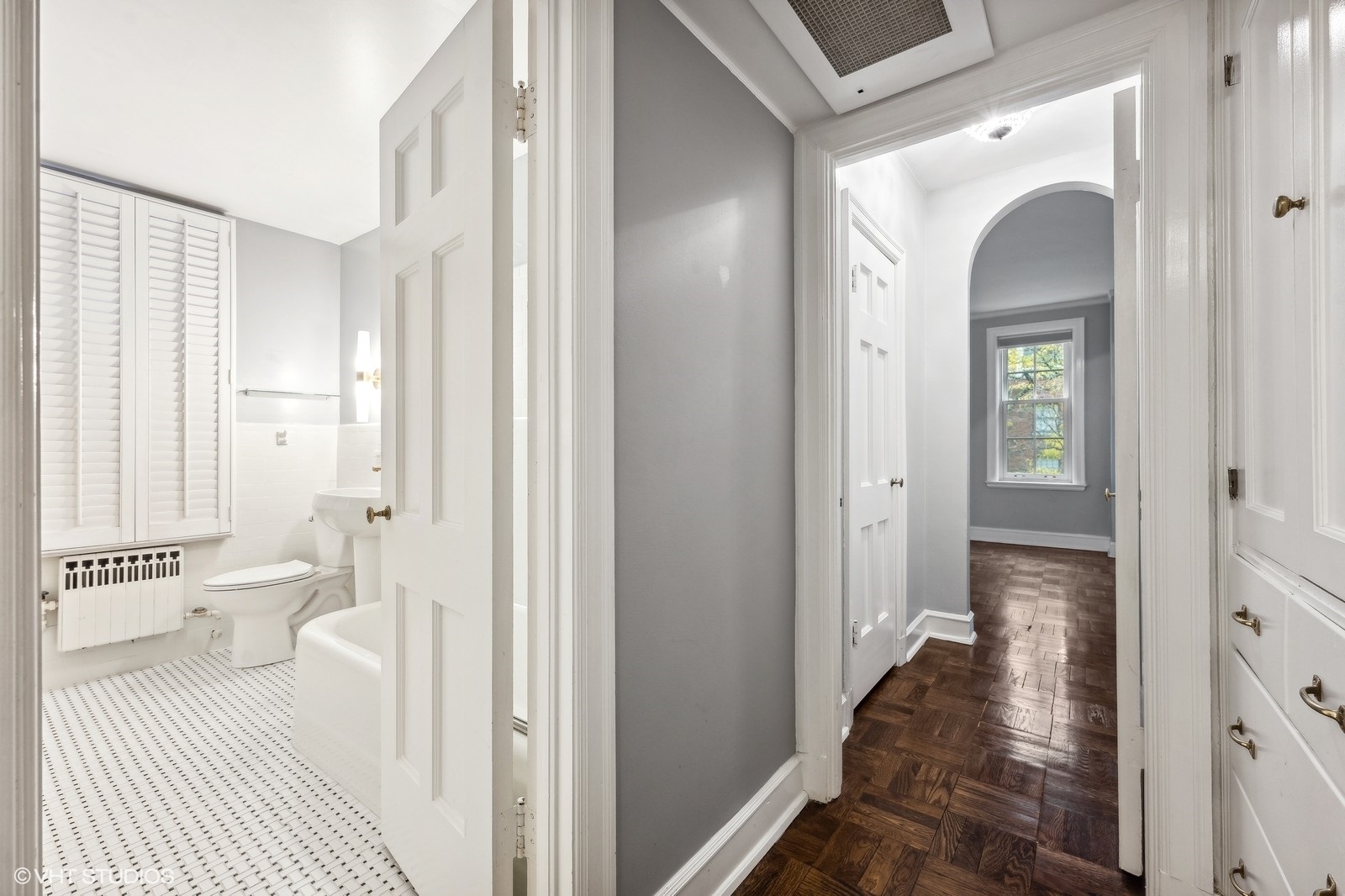 73 East Elm Street, Unit 3B Chicago, IL 60611 - Photo 12 of 15