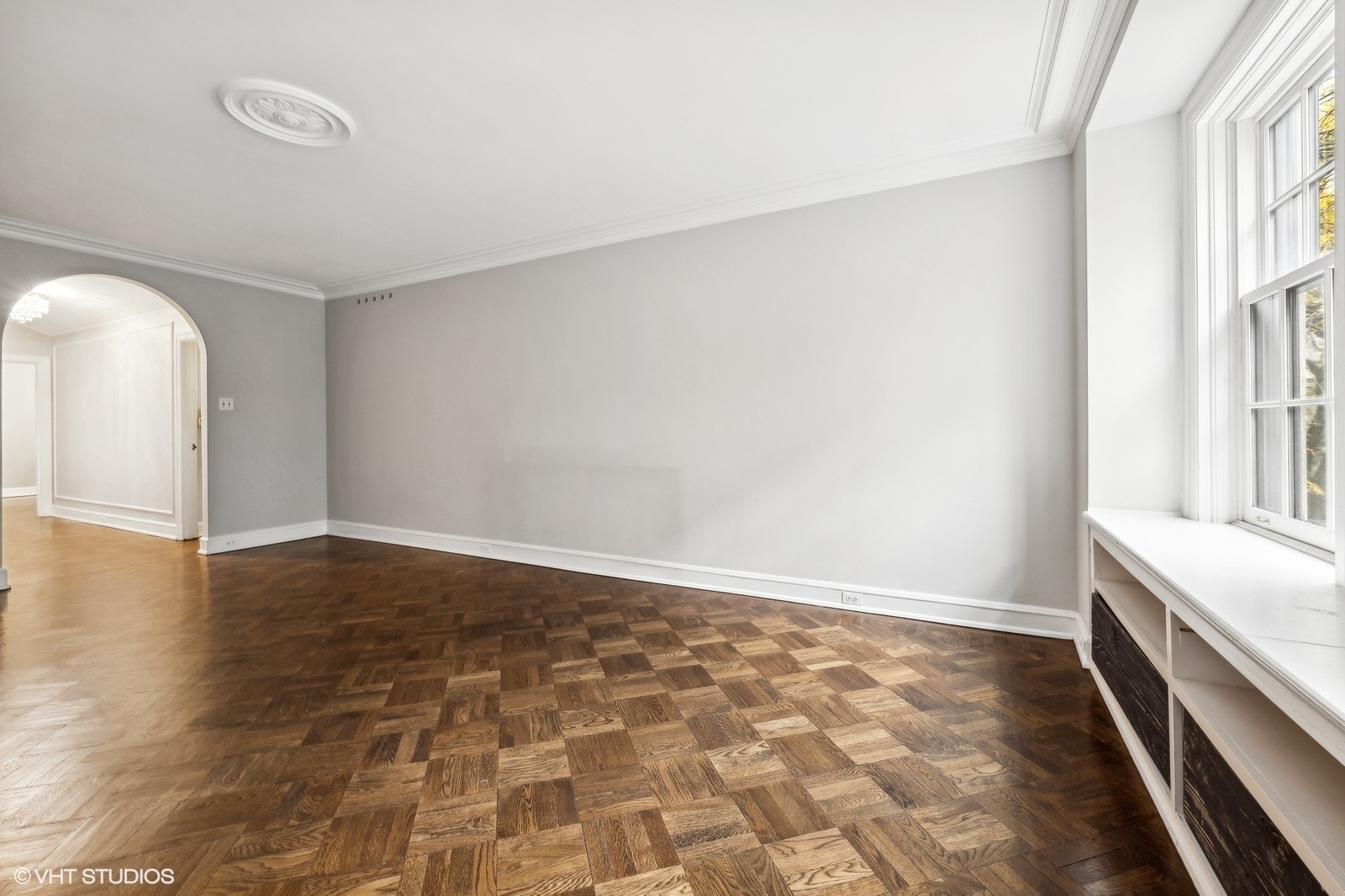 73 East Elm Street, Unit 3B Chicago, IL 60611 - Photo 4 of 15