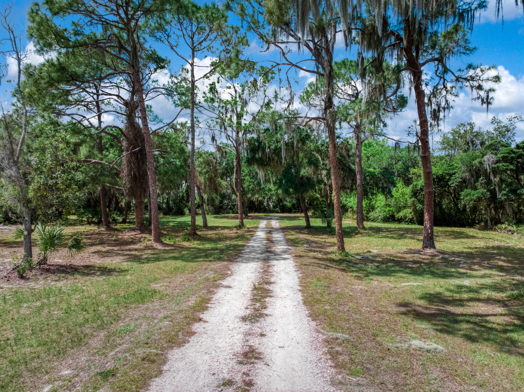 2009 Forest Lakes Road Sebring, FL 33875 - Photo 24 of 27 exterior - 30