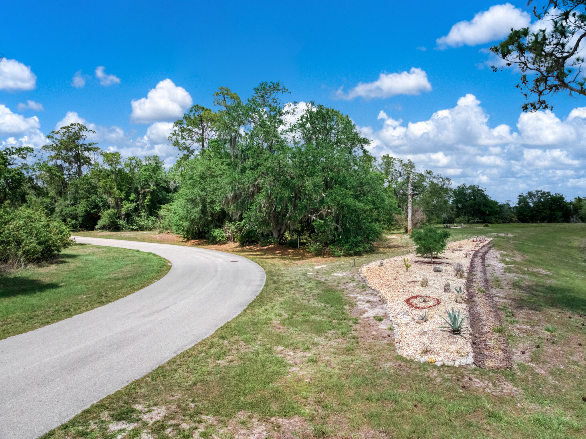 2009 Forest Lakes Road Sebring, FL 33875 - Photo 4 of 27 exterior - 1