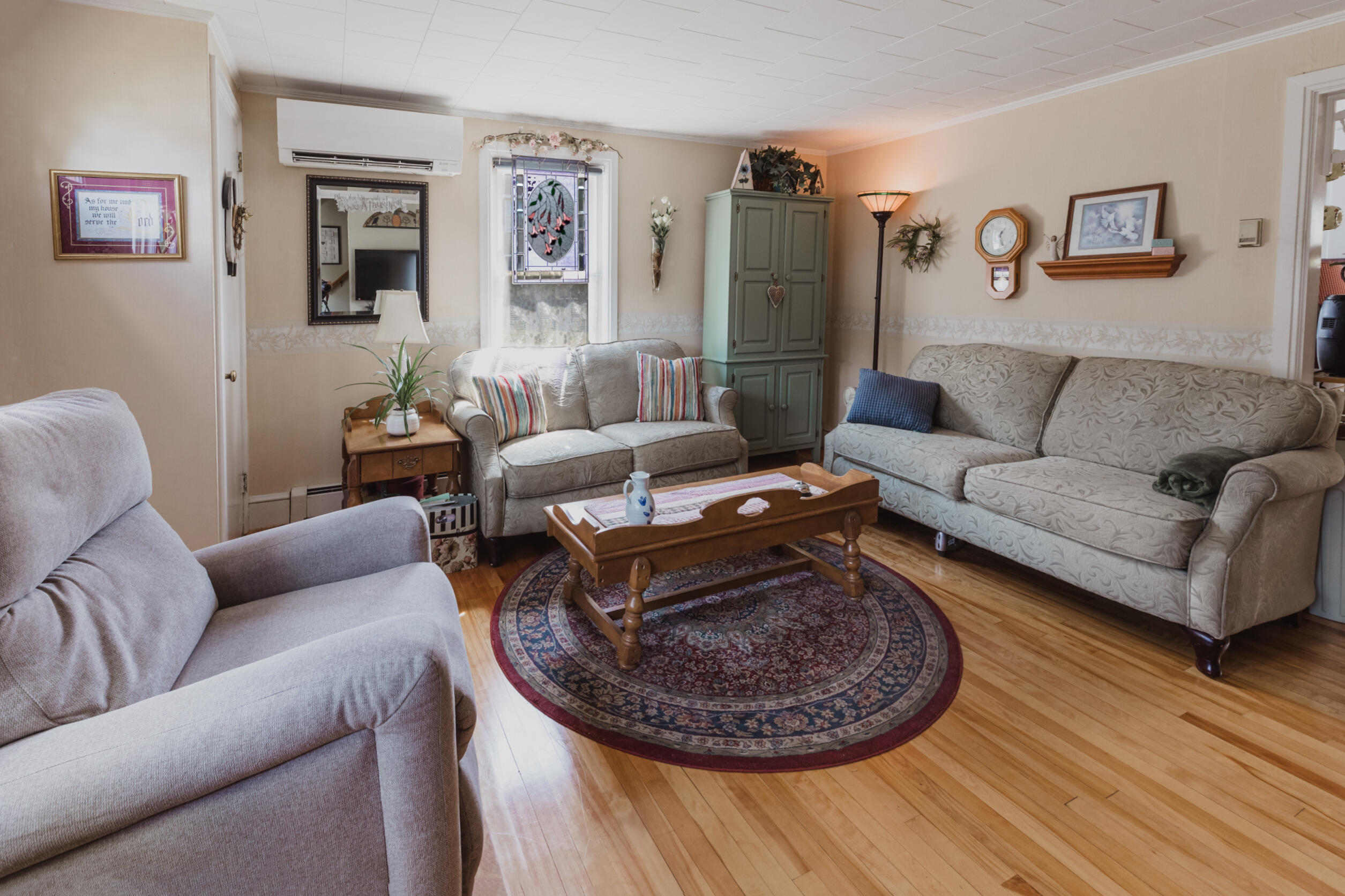 344 Maple Street Bangor, ME 04401 - Photo 16 of 41 344MaplestBangor_Aug_2022-14b