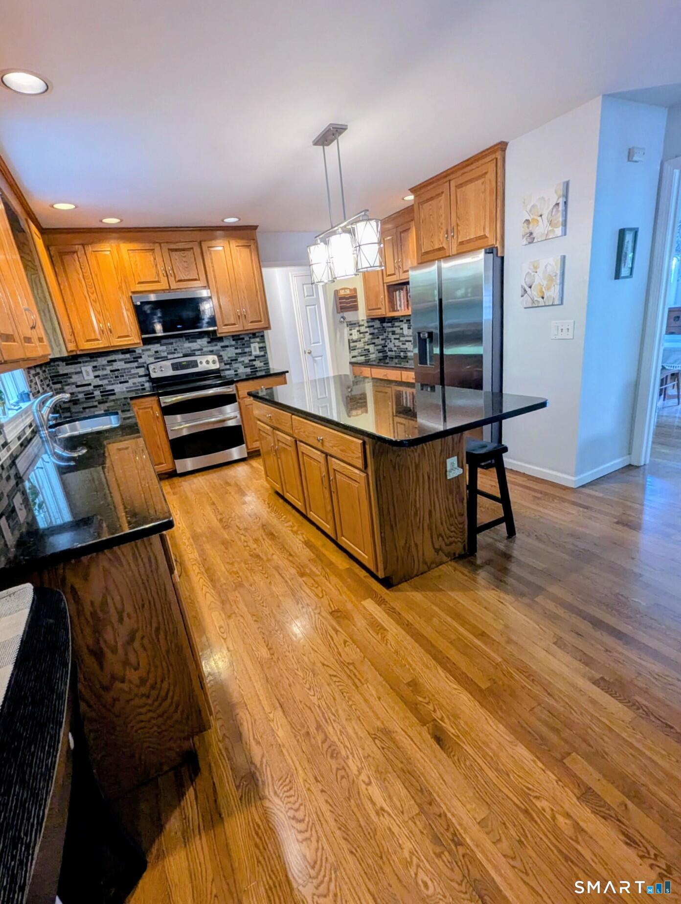 109 Benedict Road Monroe, CT 06468 - Photo 15 of 33