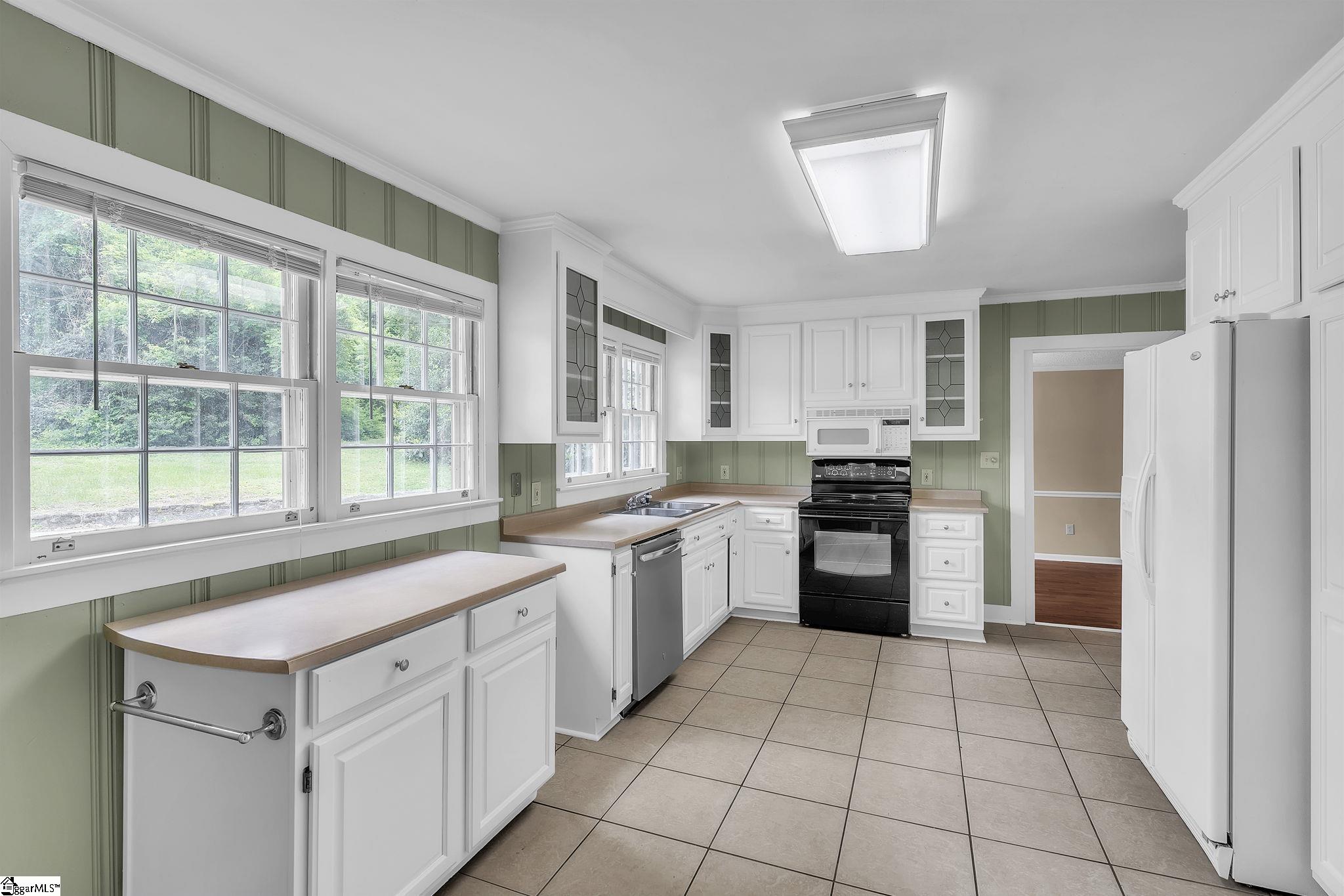 207 Butler Springs Road Greenville, SC 29615 - Photo 8 of 36 Gallery Image 8