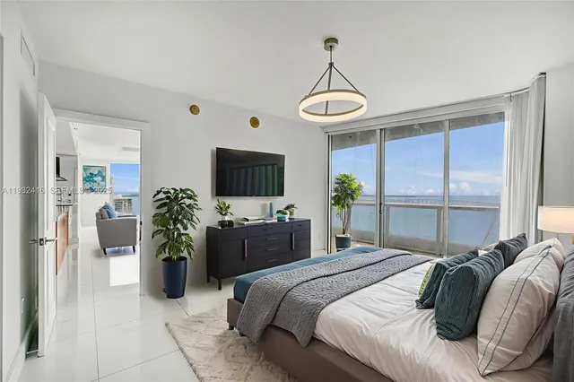 $9,500 | 495 Brickell Avenue, Unit 2301, Miami, FL 33131