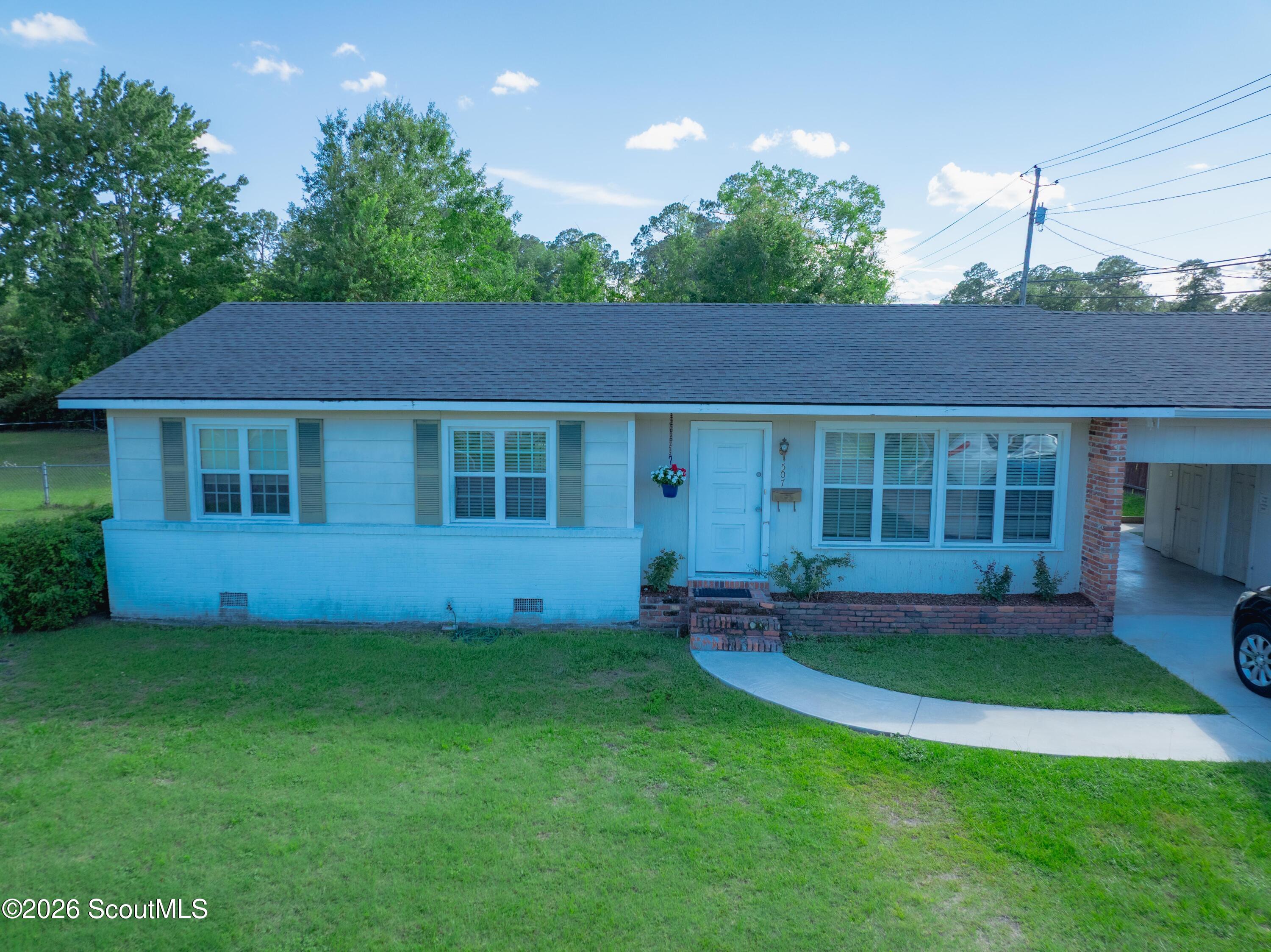 507 Pineview Drive Waycross, GA 31501 - Photo 3 of 28 002-2