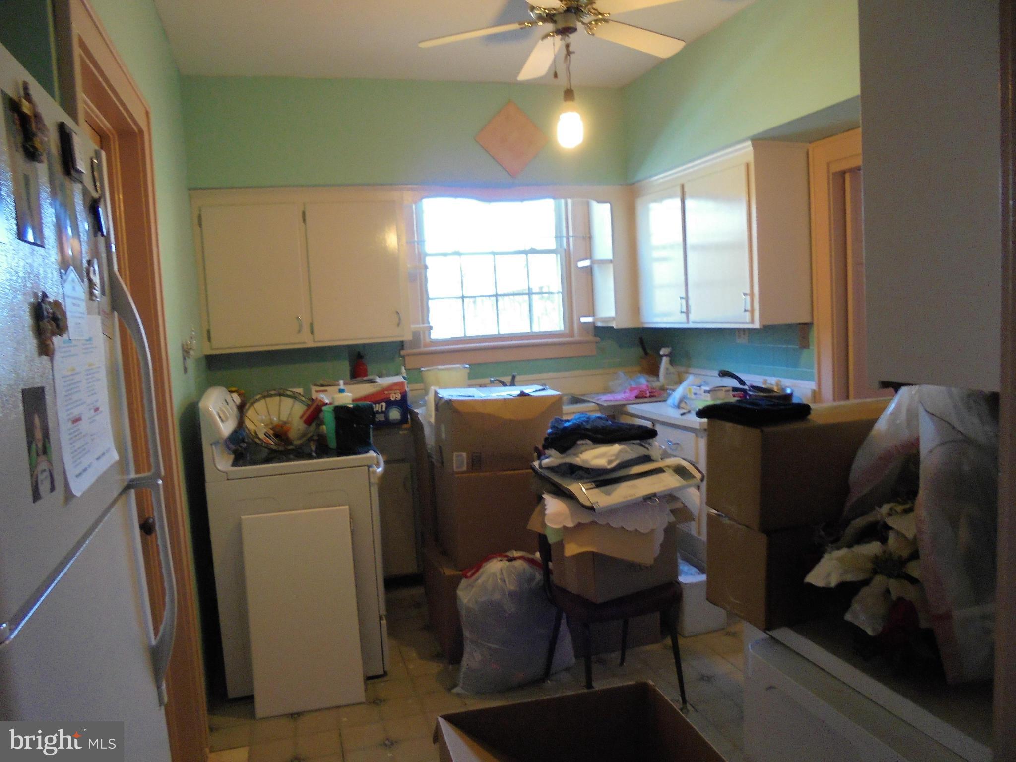815 Braddock Road Cumberland, MD 21502 - Photo 11 of 21 Kitchen
