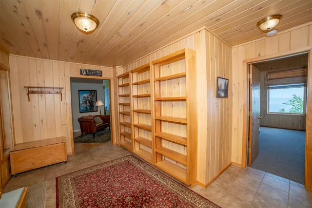 $1,100,000 | 3818 Manitoo Trail, Grand Marais, MN 55604