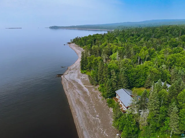 $1,100,000 | 3818 Manitoo Trail, Grand Marais, MN 55604