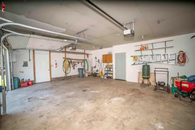 $1,100,000 | 3818 Manitoo Trail, Grand Marais, MN 55604