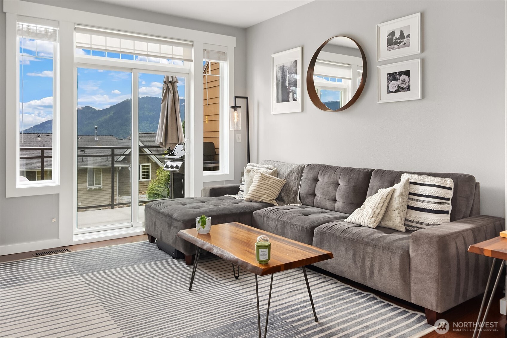 23300 Southeast Black Nugget Road, Unit M2 Issaquah, WA 98029 - Photo 16 of 36
