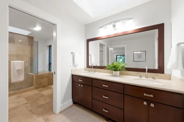 $3,499,000 | 21 Valley Oak Street, Portola Valley, CA 94028