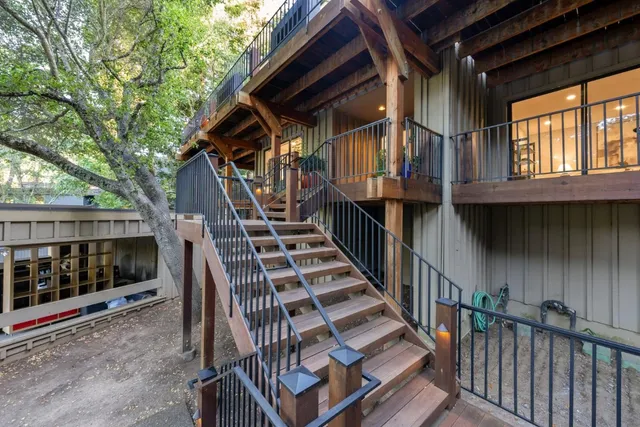 $3,499,000 | 21 Valley Oak Street, Portola Valley, CA 94028