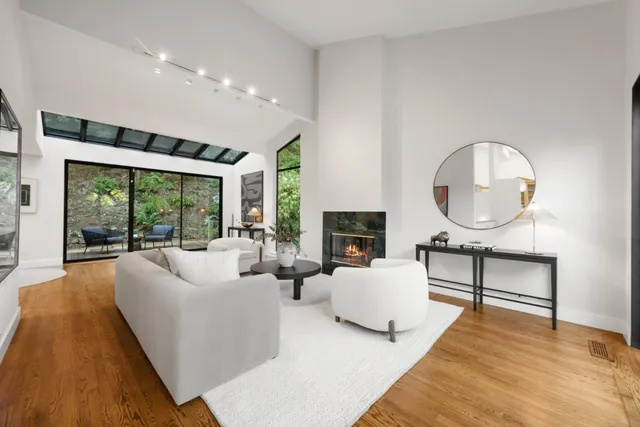 $3,499,000 | 21 Valley Oak Street, Portola Valley, CA 94028