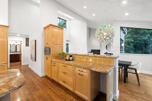 $3,499,000 | 21 Valley Oak Street, Portola Valley, CA 94028