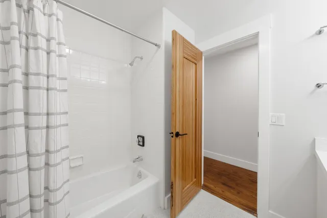 $3,499,000 | 21 Valley Oak Street, Portola Valley, CA 94028