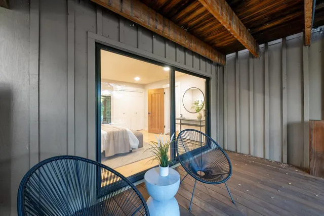 $3,499,000 | 21 Valley Oak Street, Portola Valley, CA 94028