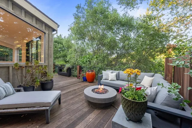 $3,499,000 | 21 Valley Oak Street, Portola Valley, CA 94028