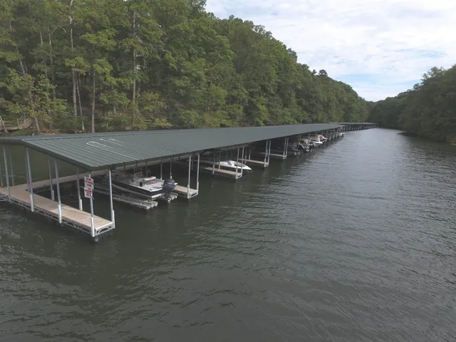 $969,000 | 75 C Oasis Lane, Savannah, TN 38372