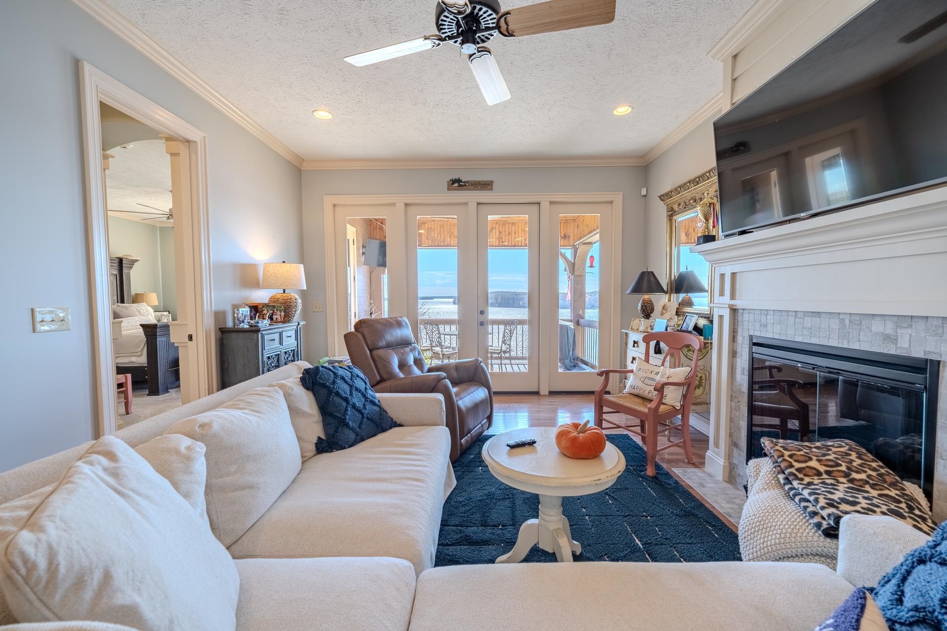 75 C Oasis Lane Savannah, TN 38372 - Photo 5 of 38 a living room with furniture and a fireplace