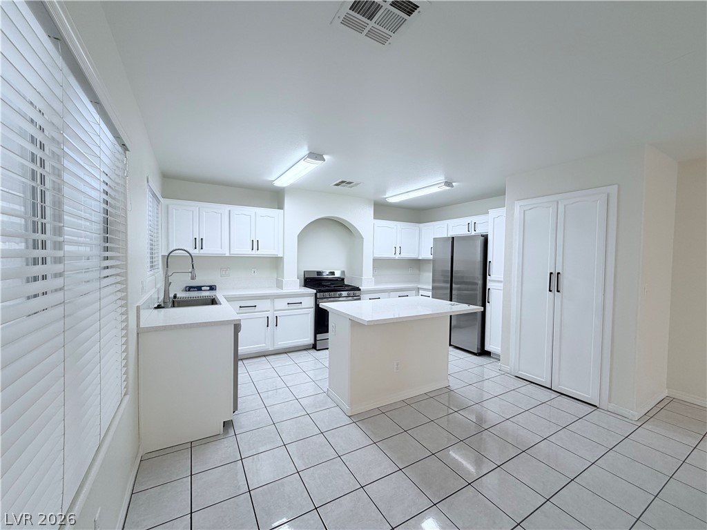 7290 Linaria Road Las Vegas, NV 89113 - Photo 4 of 22