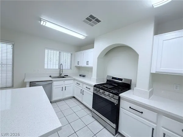 $1,963 | 7290 Linaria Road, Las Vegas, NV 89113