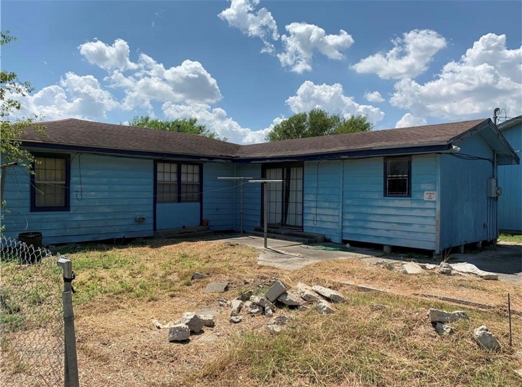 801 Ruben Chavez Road Robstown, TX 78380 - Photo 16 of 18