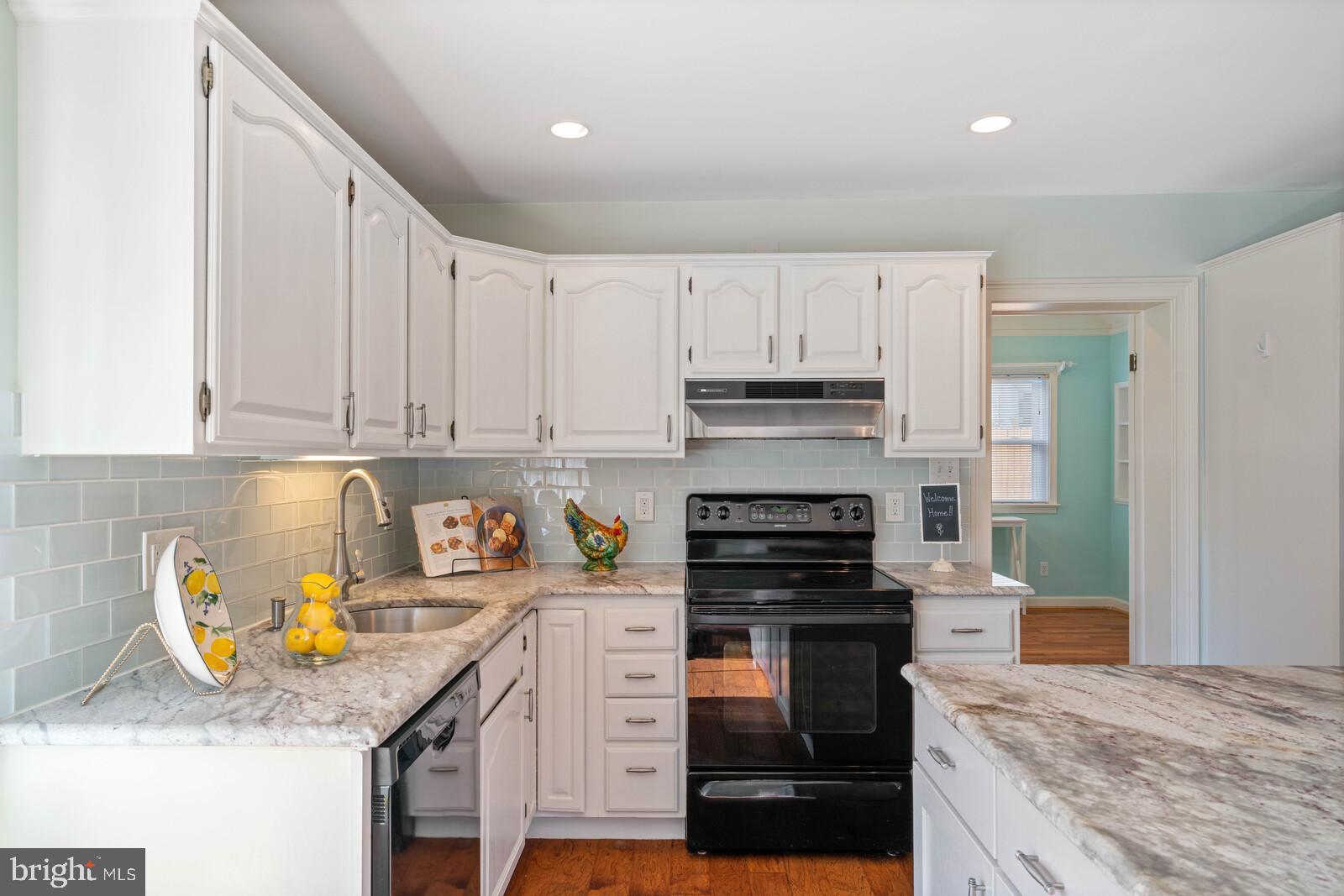 5320 Moultrie Road Springfield, VA 22151 - Photo 7 of 37