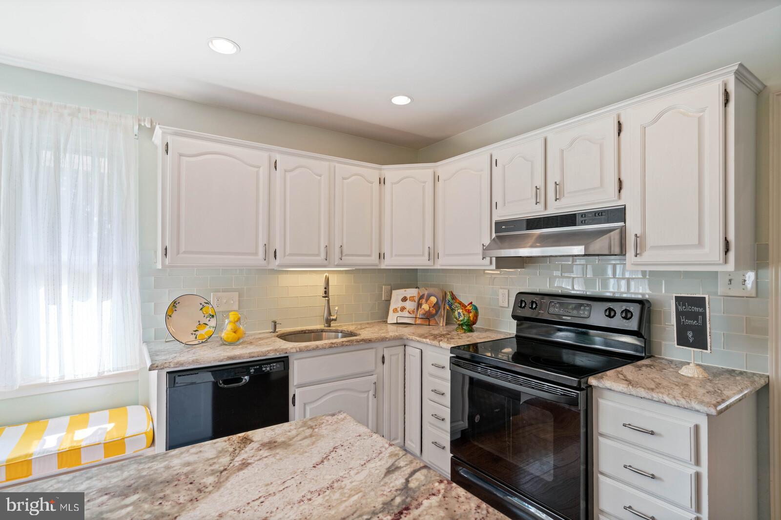 5320 Moultrie Road Springfield, VA 22151 - Photo 8 of 37