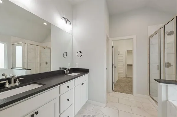 $2,400 | 3401 Alsace Court, Bryan, TX 77808
