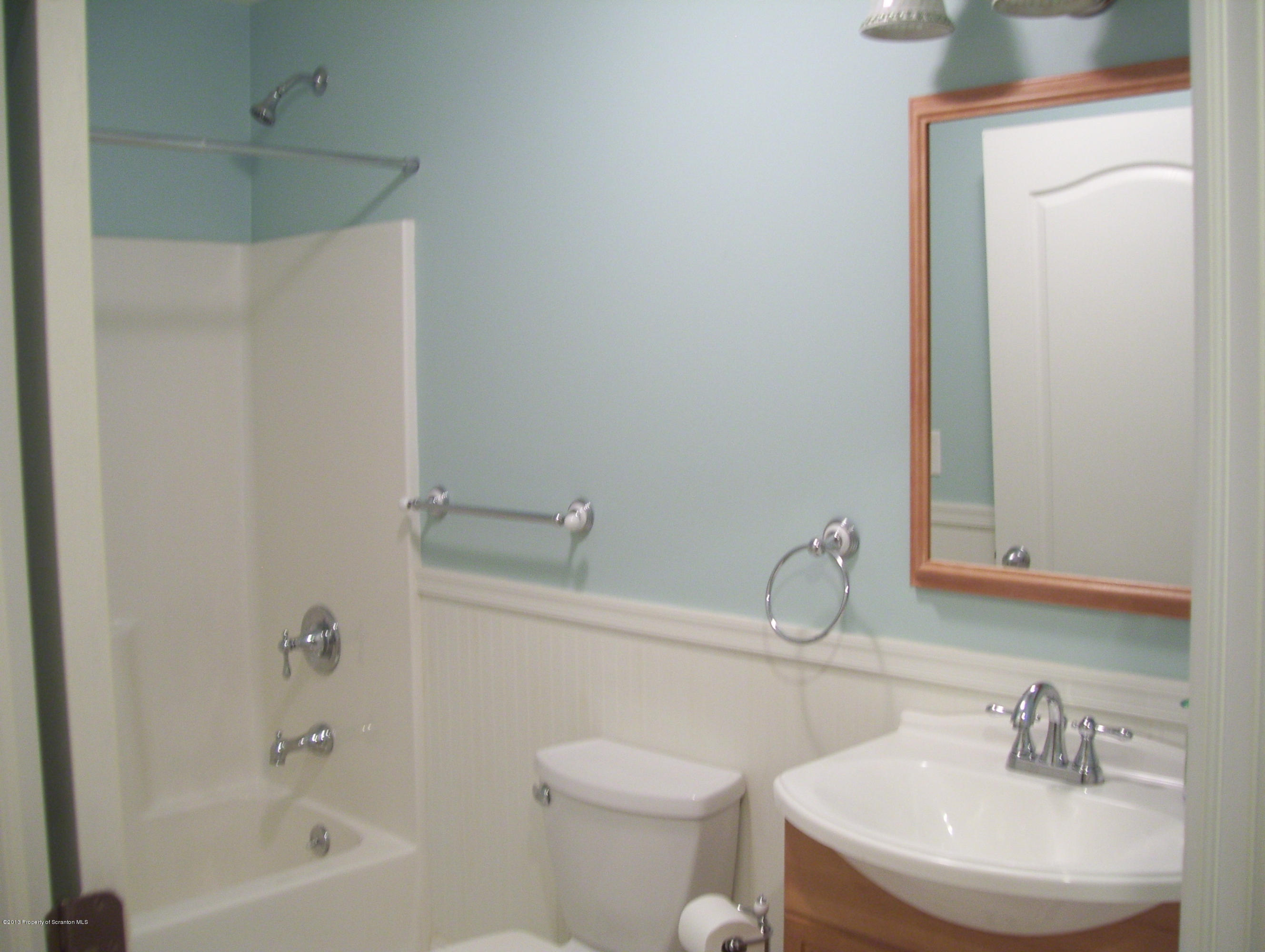 46 Little Lake Road Lake Ariel, PA 18436 - Photo 9 of 13 Gallery Image 9